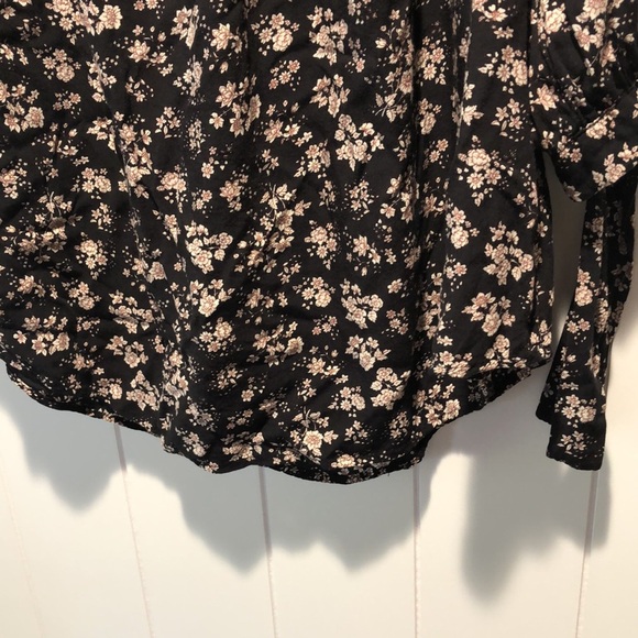 Zenobia black floral off shoulders top 3/4 sleeve w tie flowing bohemian top 1XL - Picture 5 of 8